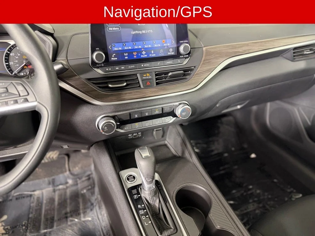 Used 2025 Gun Metallic Nissan 2.5 SV image 3