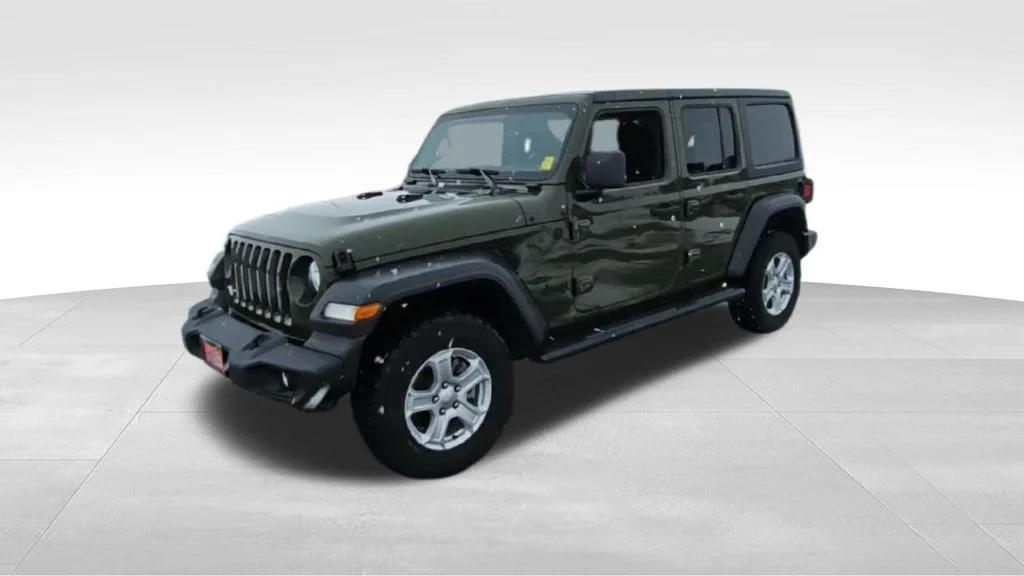 Used 2021 Green Jeep Unlimited Sport S image 4