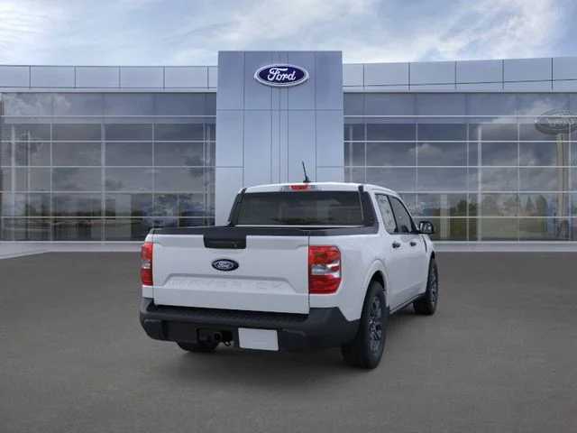 Used 2026 White Metallic Ford XLT image 8