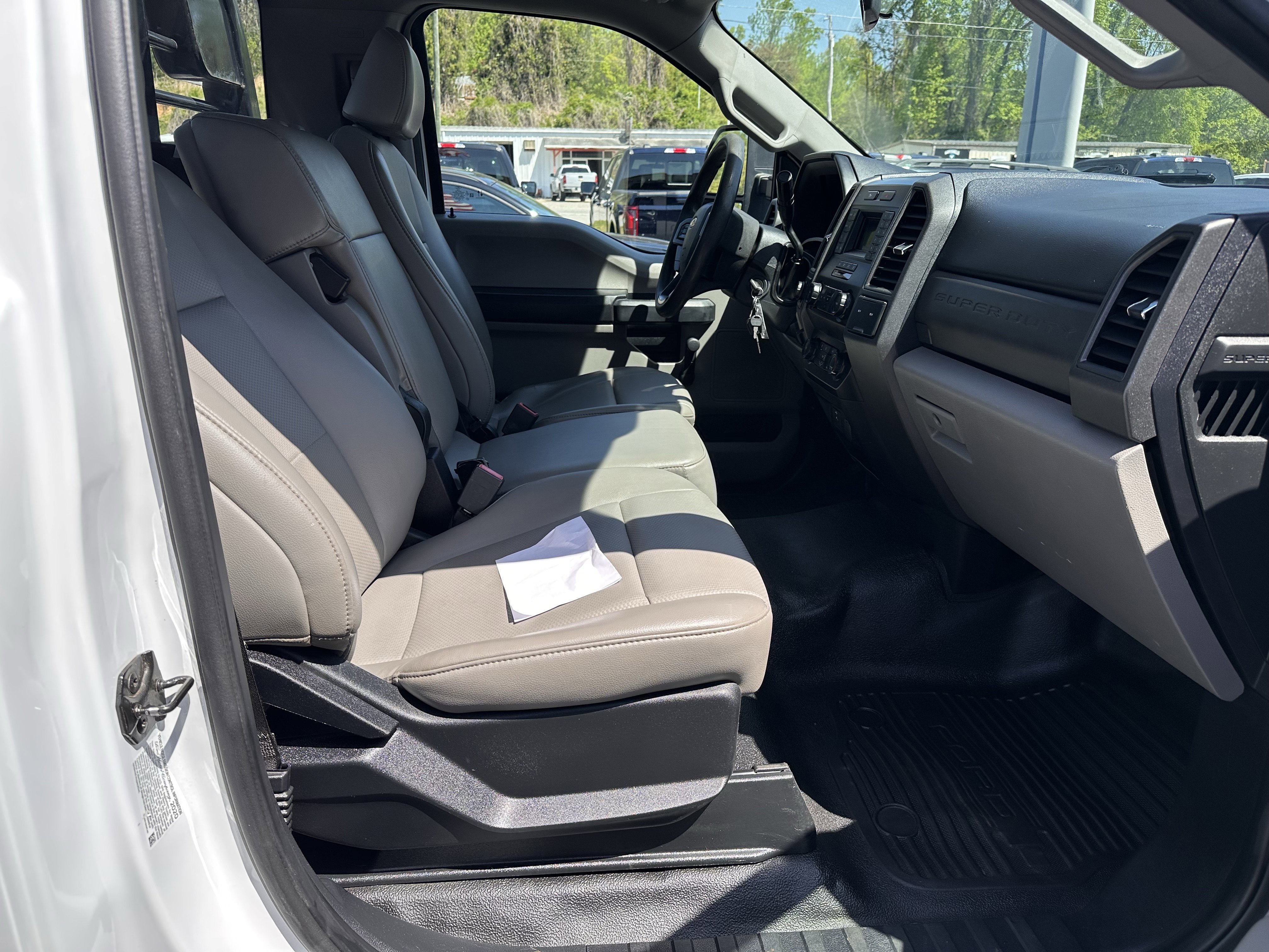Used 2020 Oxford White Ford XL image 11