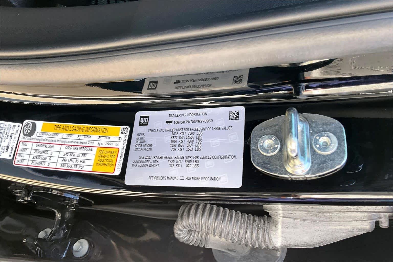 Used 2024 Black Chevrolet Z71 image 36