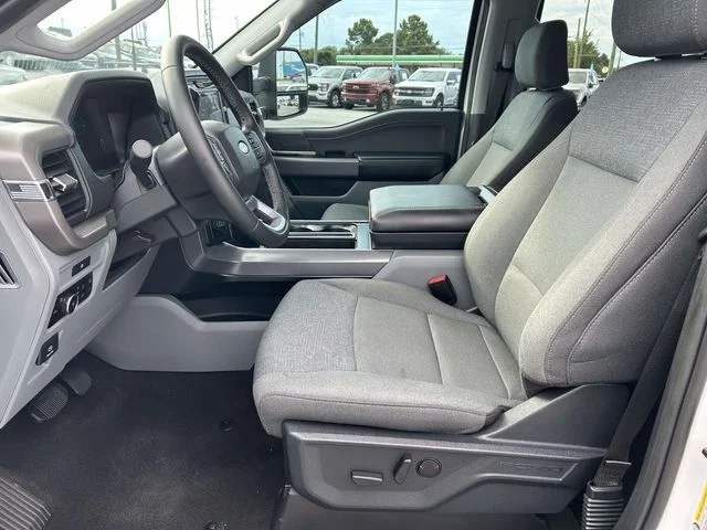 Used 2025 White Ford XLT image 14