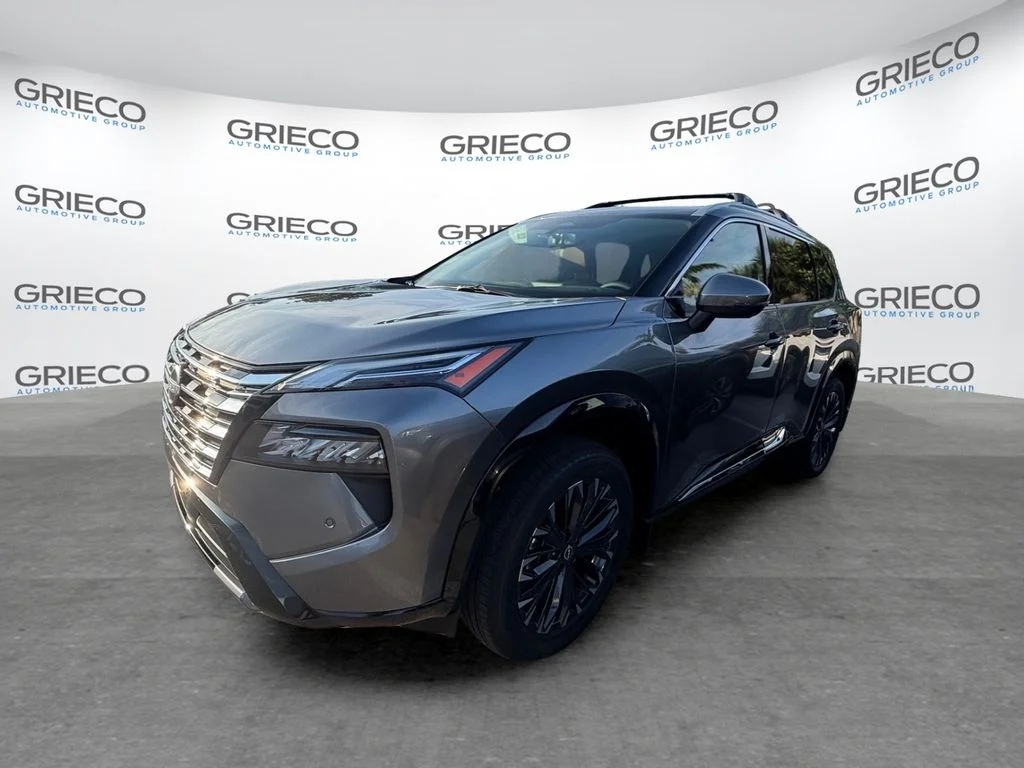 New 2026 Gray Nissan Platinum image 3