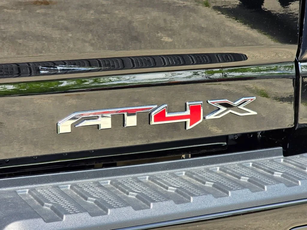 New 2026 Onyx Black GMC AT4X image 32