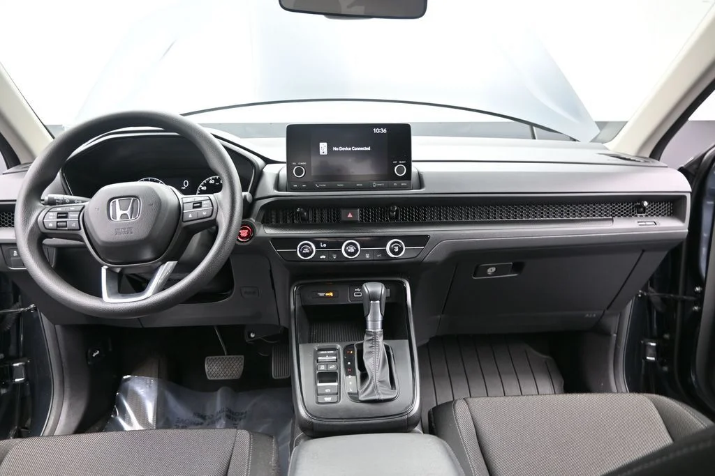 Used 2025 Meteorite Gray Metallic Honda LX image 32