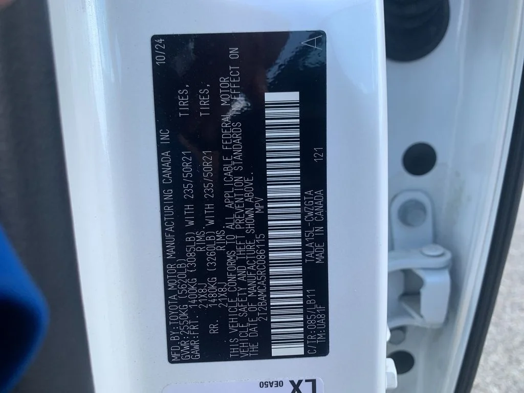 Used 2024 White Lexus 350 Premium Plus image 32