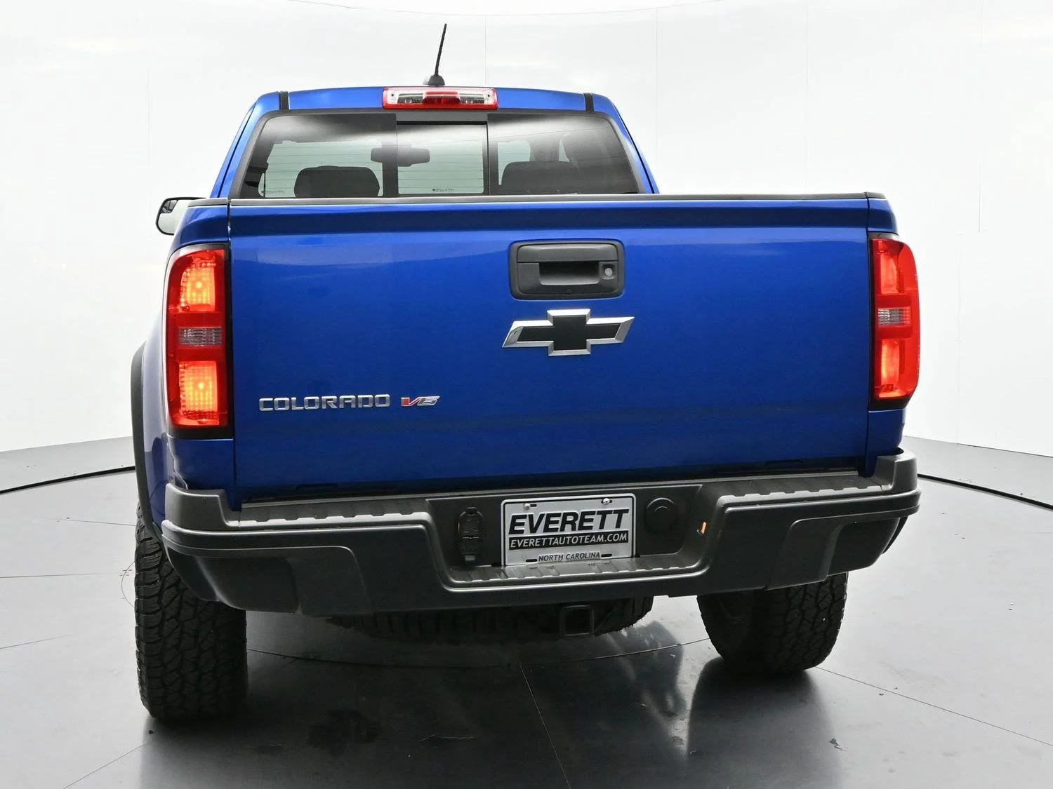 Used 2020 KINETIC BLUE METALLIC Chevrolet 4WD ZR2 image 6