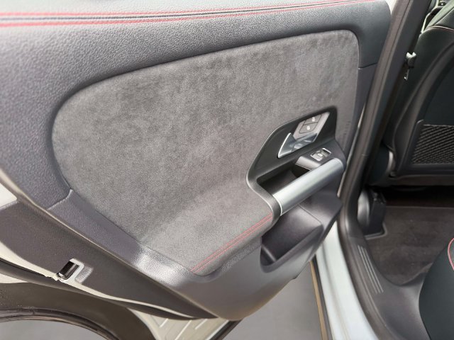 Used 2023 Silver Mercedes-Benz GLA 250 image 9