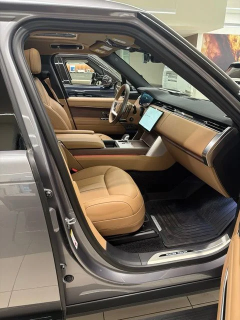 2026 Land Rover Range Rover SE - Photo 12