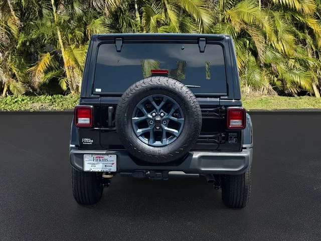New 2026 Black Clear-Coat Exterior Paint Jeep 85th Anniversary Edition image 6