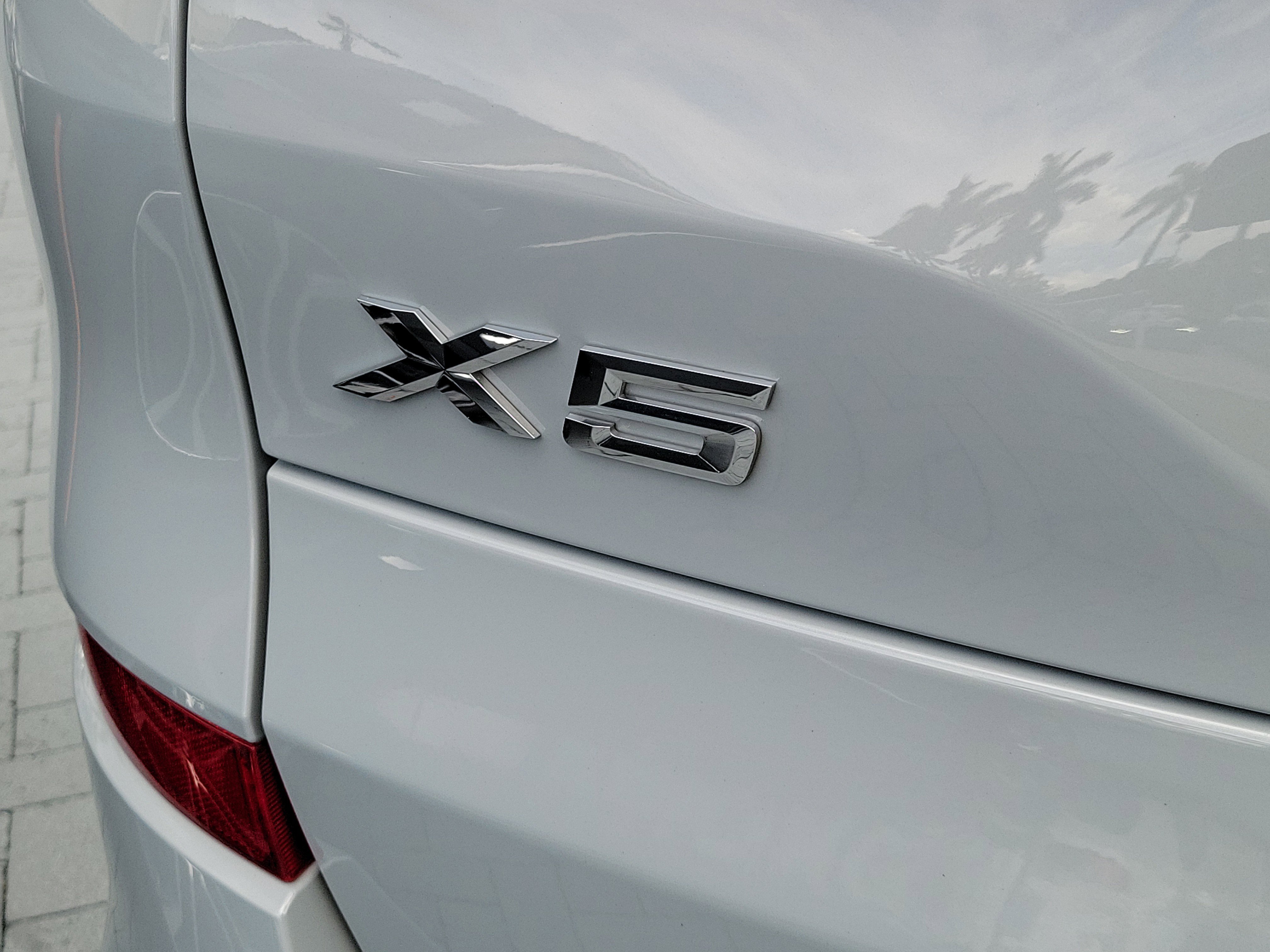 Certified Used 2024 Brooklyn Grey Metallic BMW xDrive40i image 5
