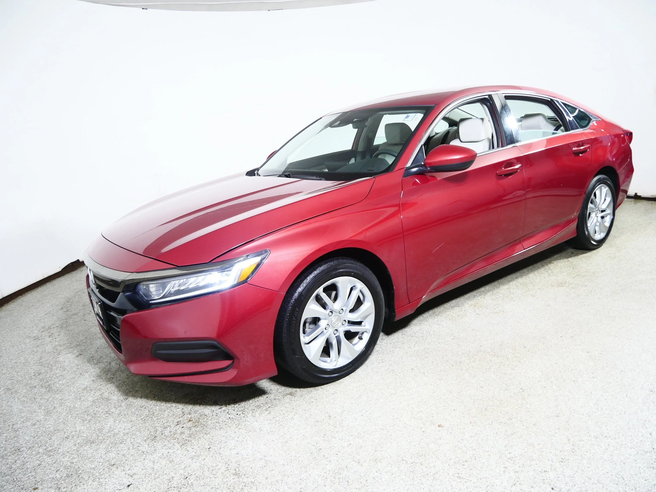 Used 2018 Radiant Red Metallic Honda LX 1.5T image 3