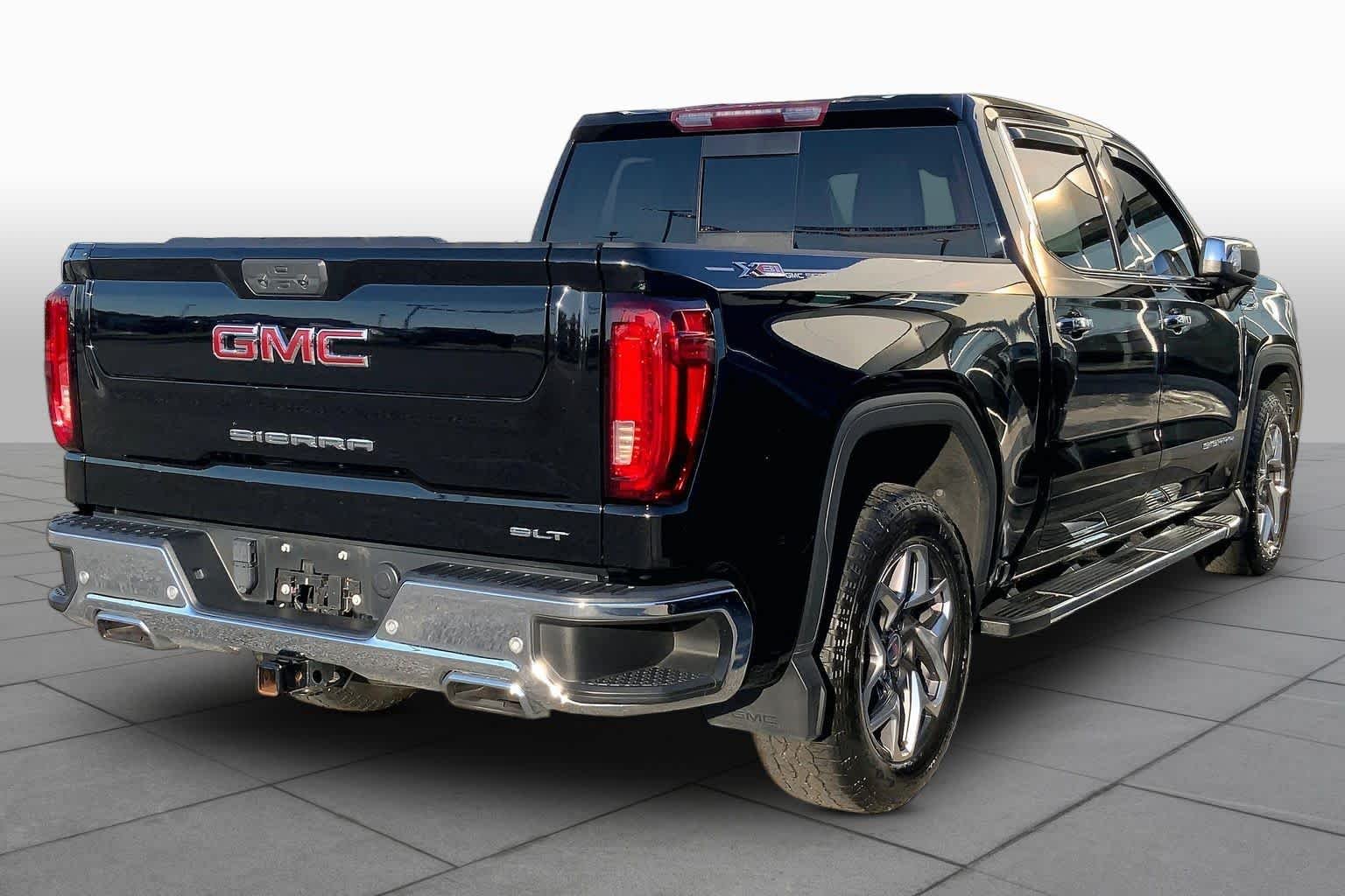 Used 2023 Onyx Black GMC SLT image 12