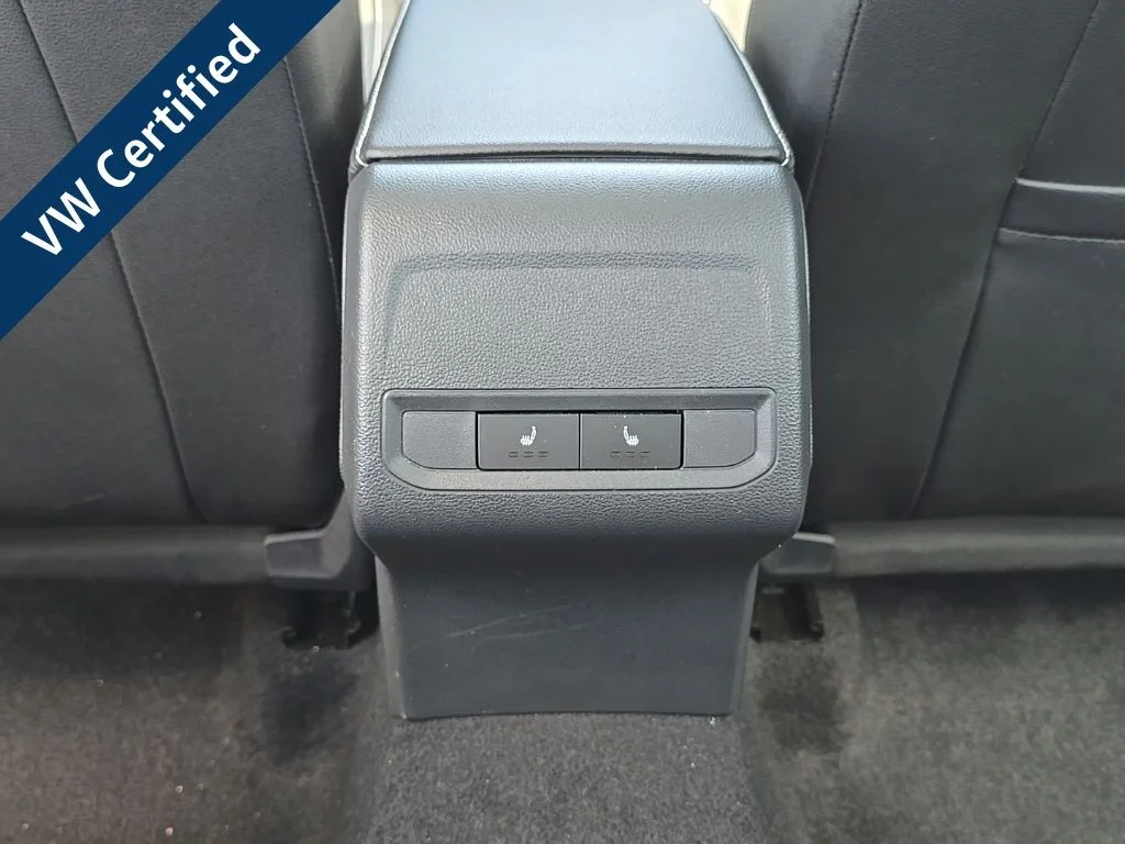 2025 Volkswagen Jetta SEL - Photo 24