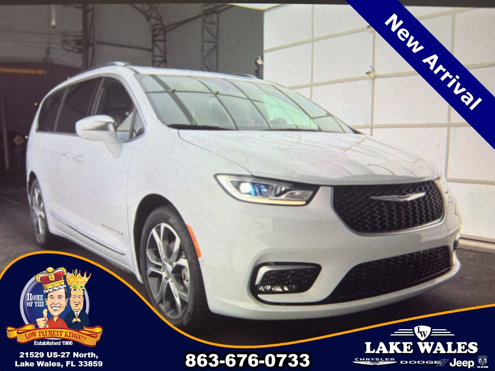 2024 Chrysler Pacifica Pinnacle's photo