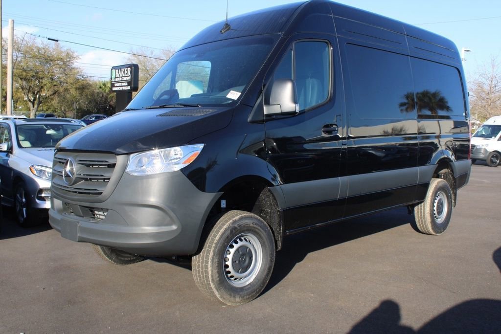New 2026 Obsidian Black Metallic Mercedes-Benz Cargo 144 WB image 34