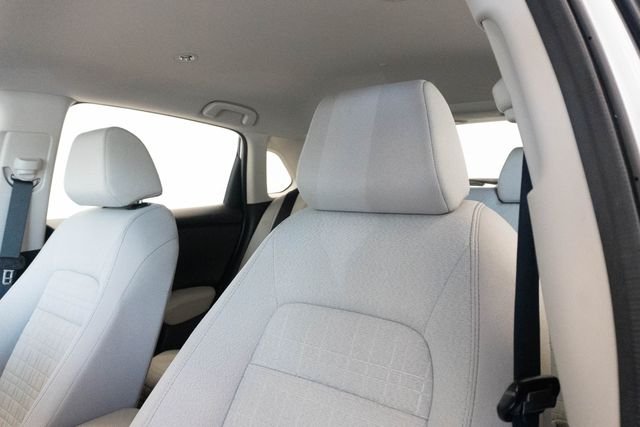 Used 2023 Silver Honda LX image 6