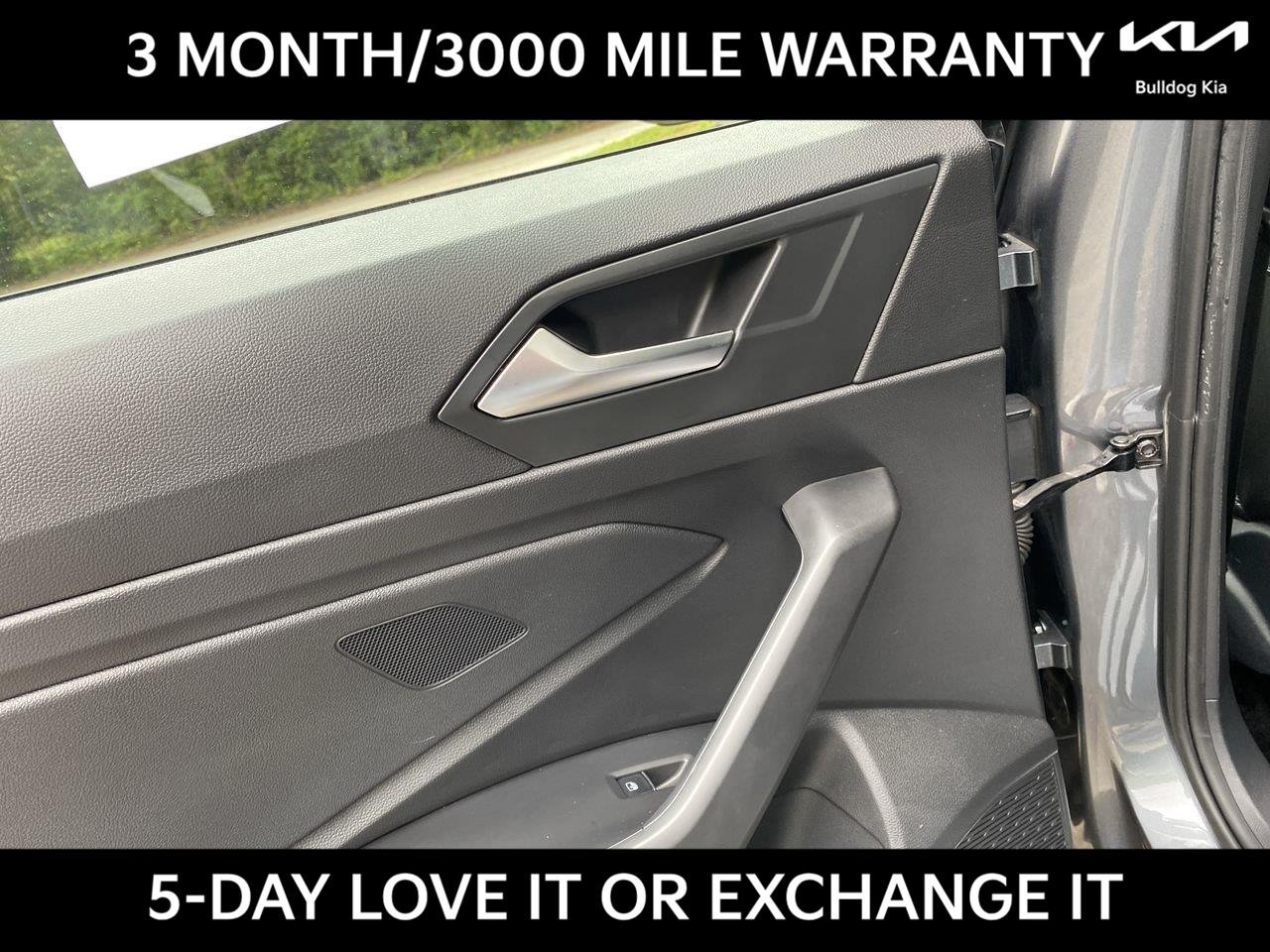 Used 2022 Platinum Gray Metallic Volkswagen SE image 13