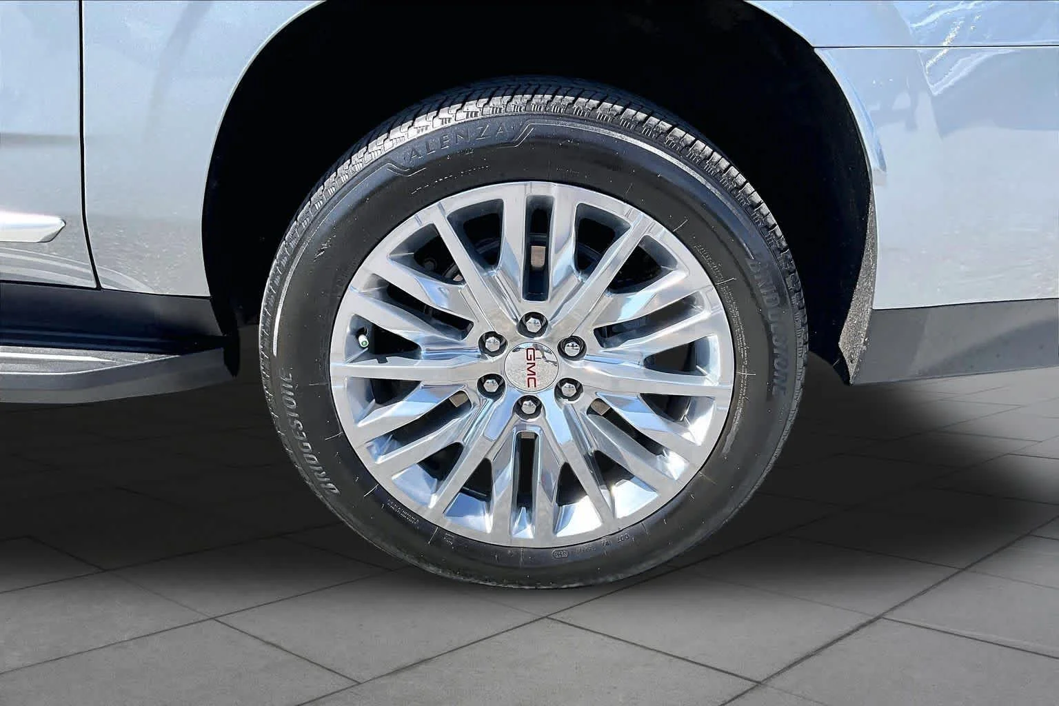 Used 2024 Sterling Metallic GMC Denali image 10