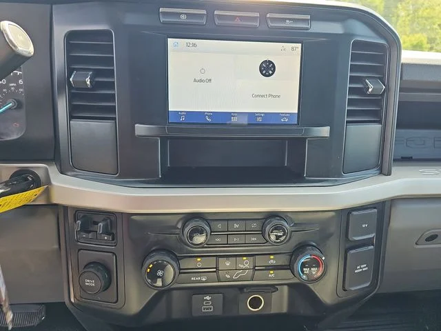 Used 2024 White Ford XL image 19