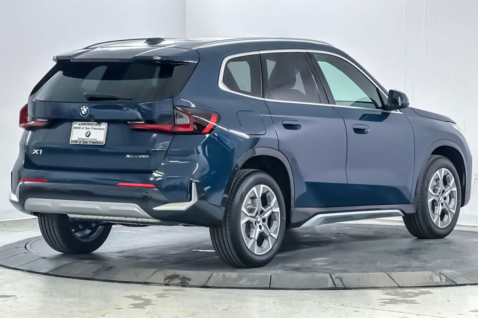 New 2026 Night Dusk Blue Metallic BMW xDrive28i image 2