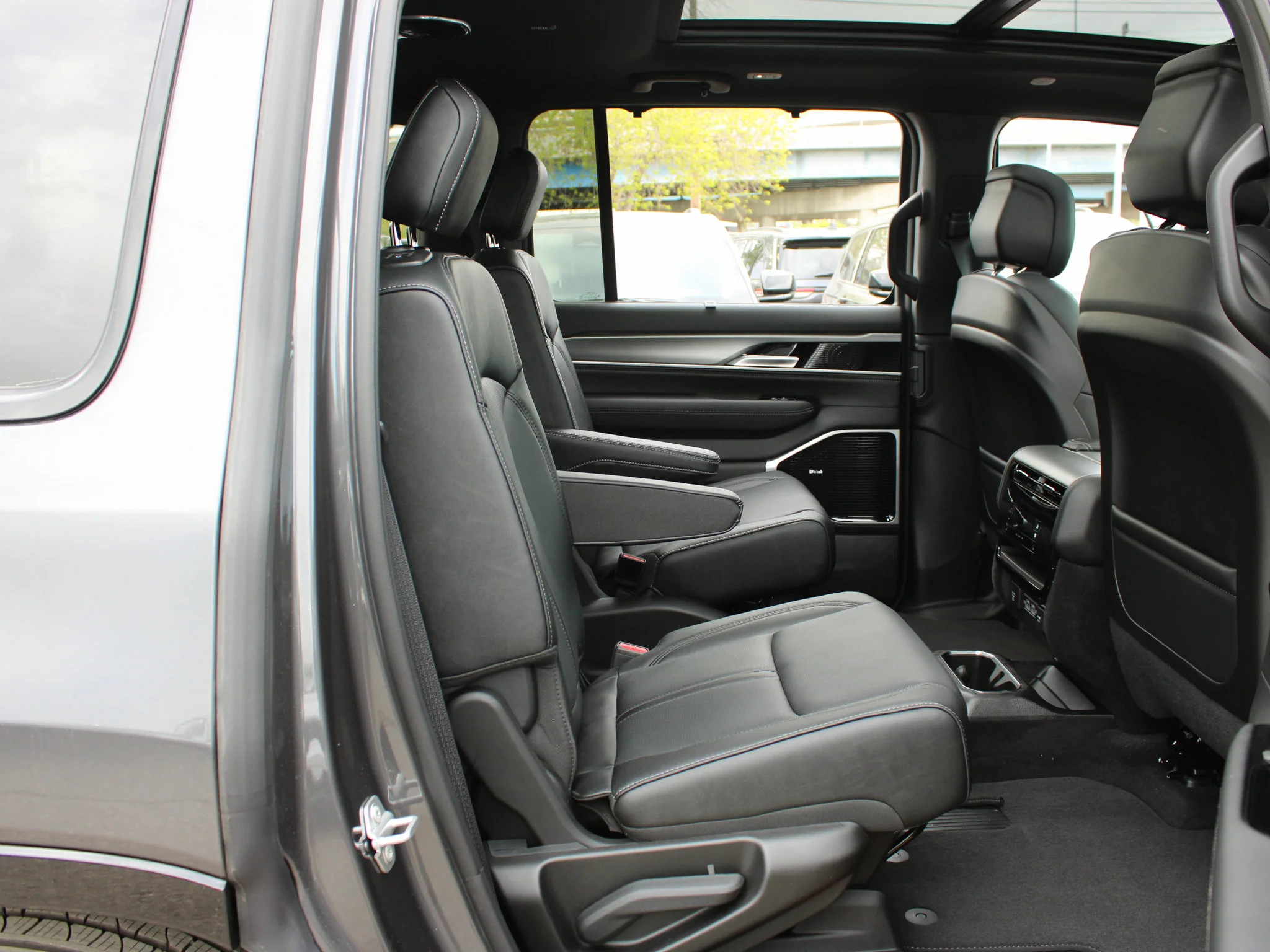 New 2026 Grey Jeep Limited Reserve* image 16