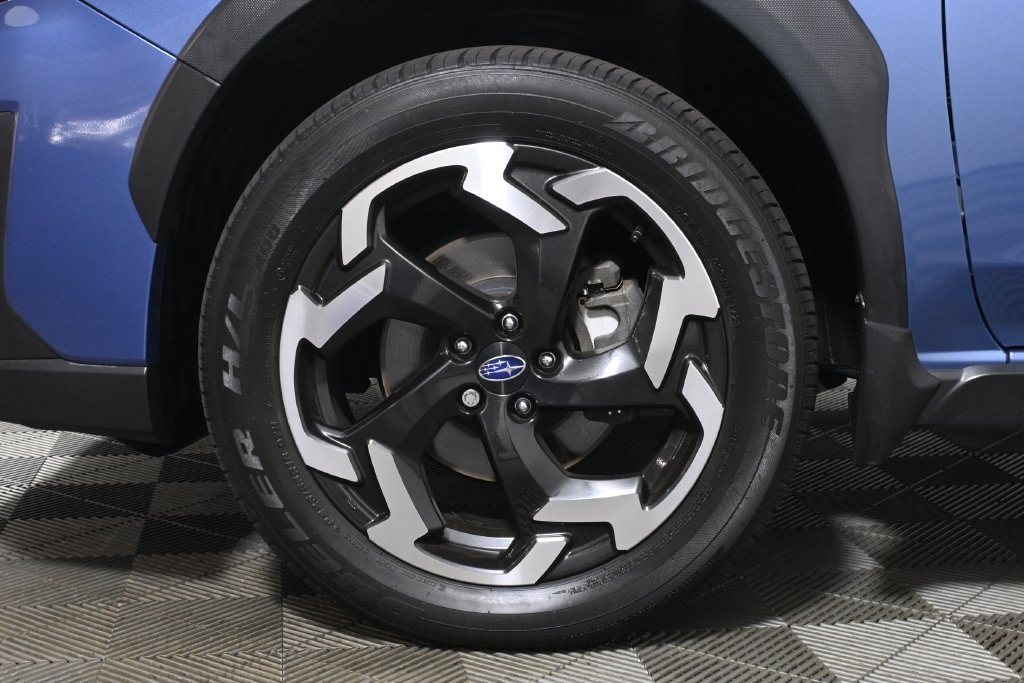 Used 2021 Horizon Blue Subaru Limited image 12