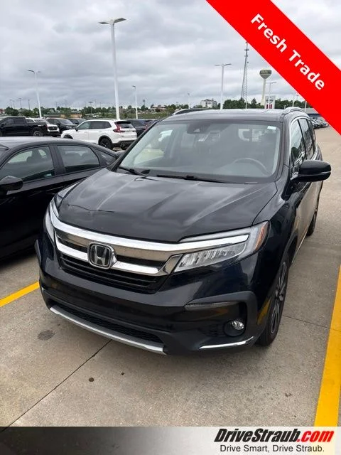 Used 2022  Honda Touring image 1