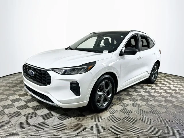 Certified Pre-Owned 2023 Ford Escape ST-Line