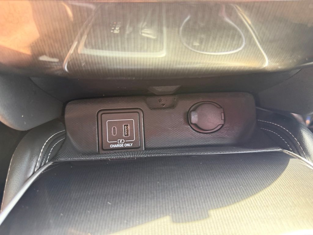 Used 2020 Blue INFINITI LUXE image 25