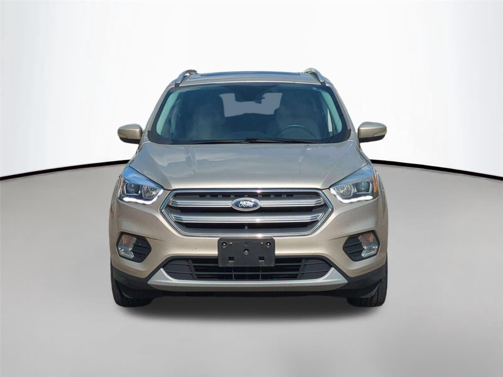 Used 2017 White Gold Metallic Ford Titanium image 8