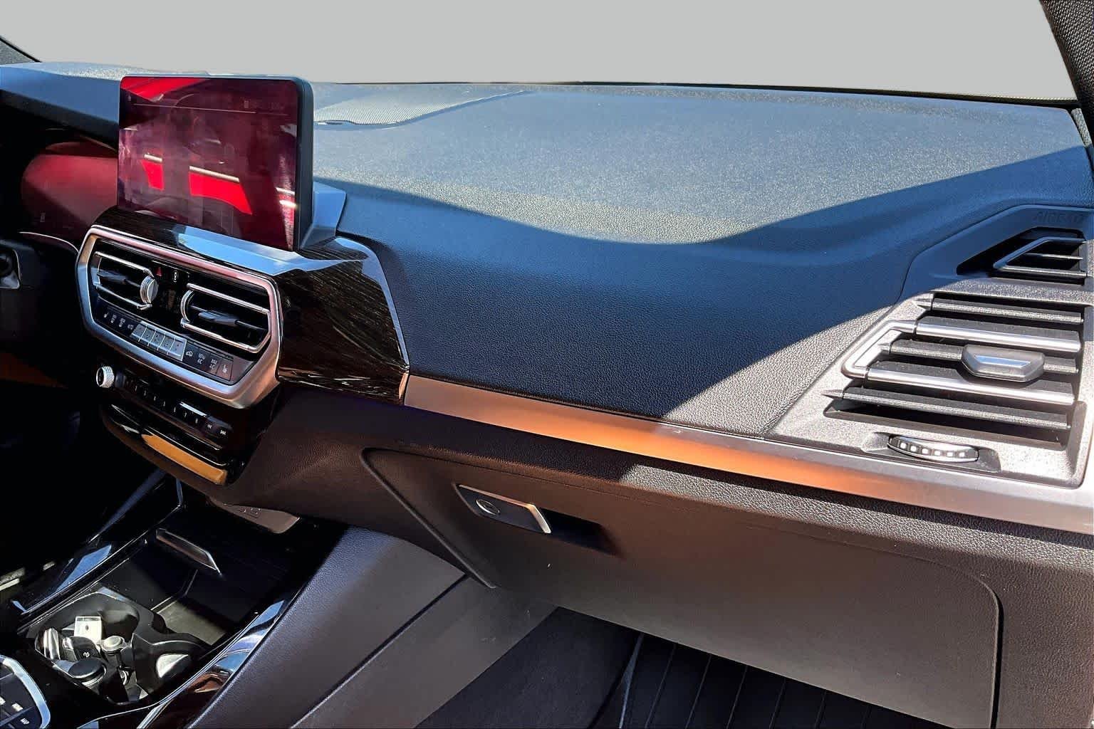 Used 2022 Aventurin Red Metallic BMW xDrive30i image 18