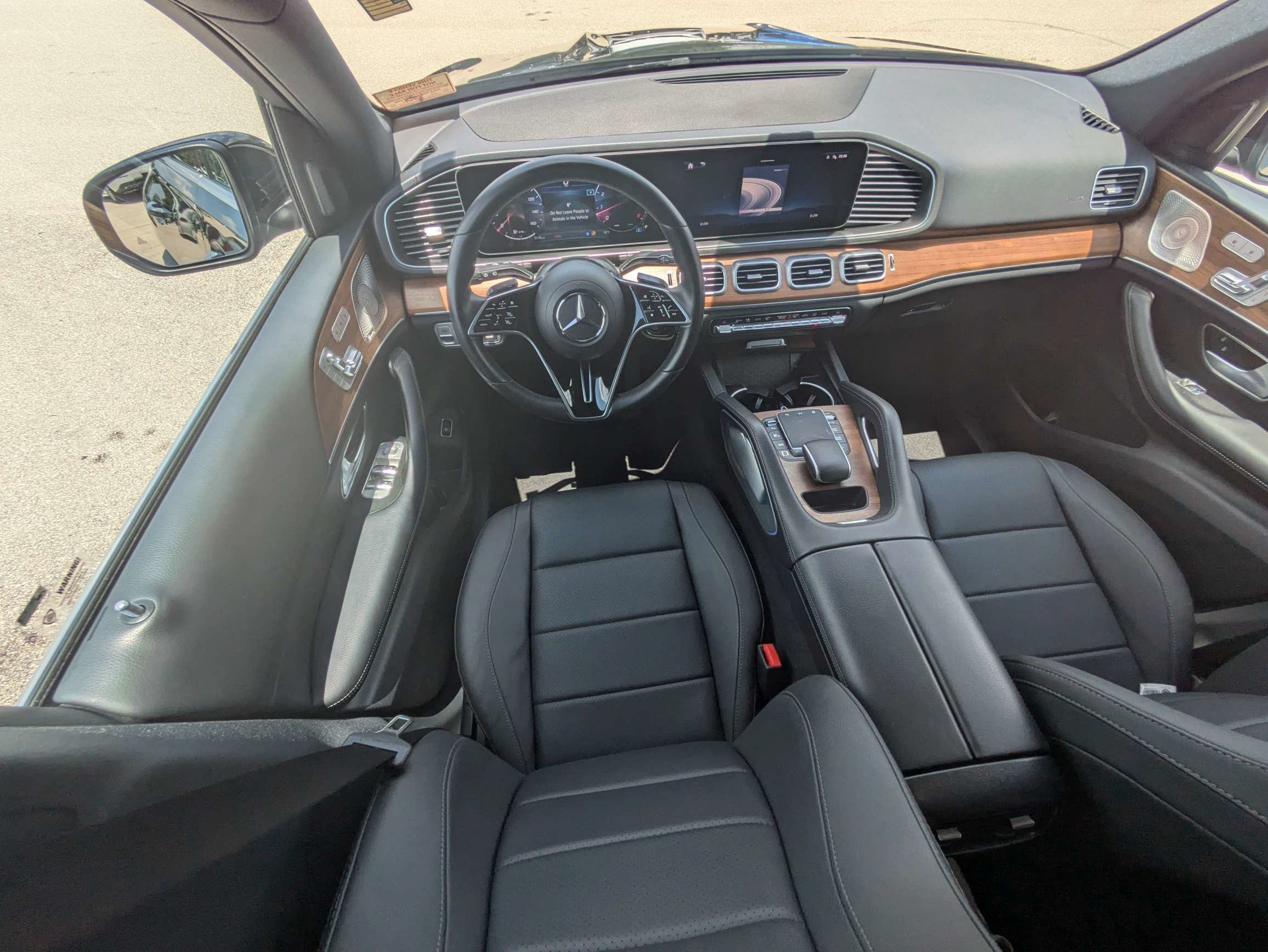 Used 2025 Obsidian Black Metallic Mercedes-Benz GLE 350 image 16