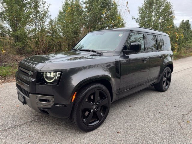 Used 2024 Carpathian Gray Premium Metallic Land Rover X-Dynamic SE image 1