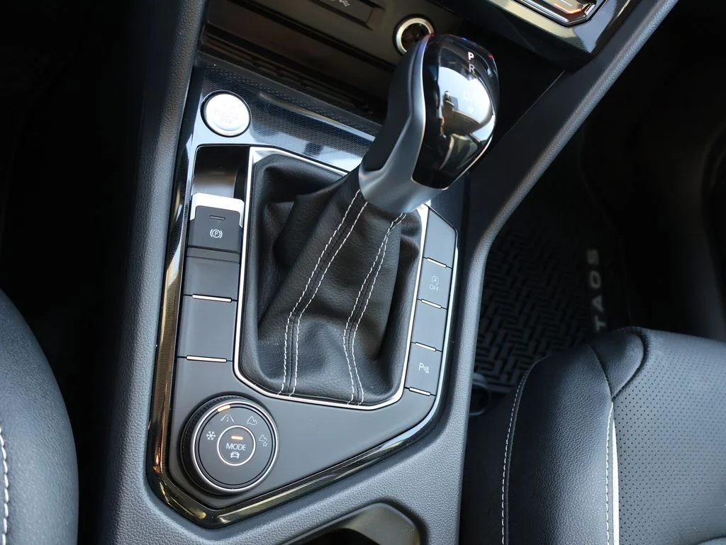 New 2026 White Volkswagen 1.5T SEL image 16