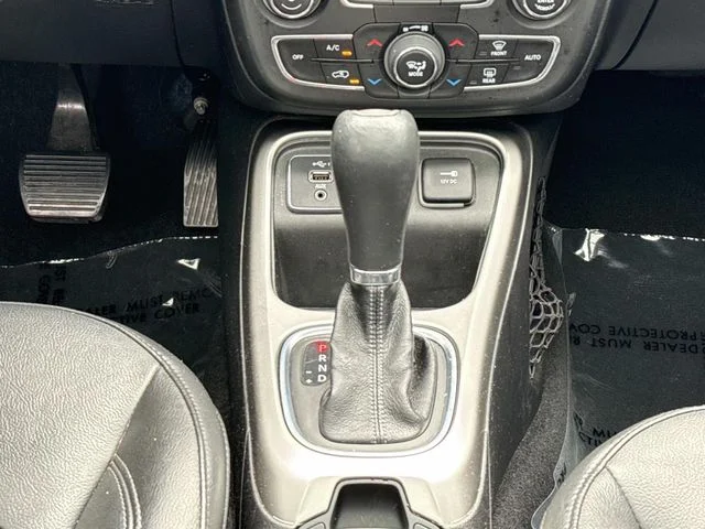 Used 2019 Red Jeep High Altitude image 21