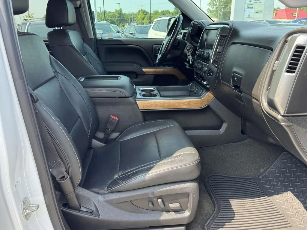 Used 2018 White Chevrolet LTZ image 16