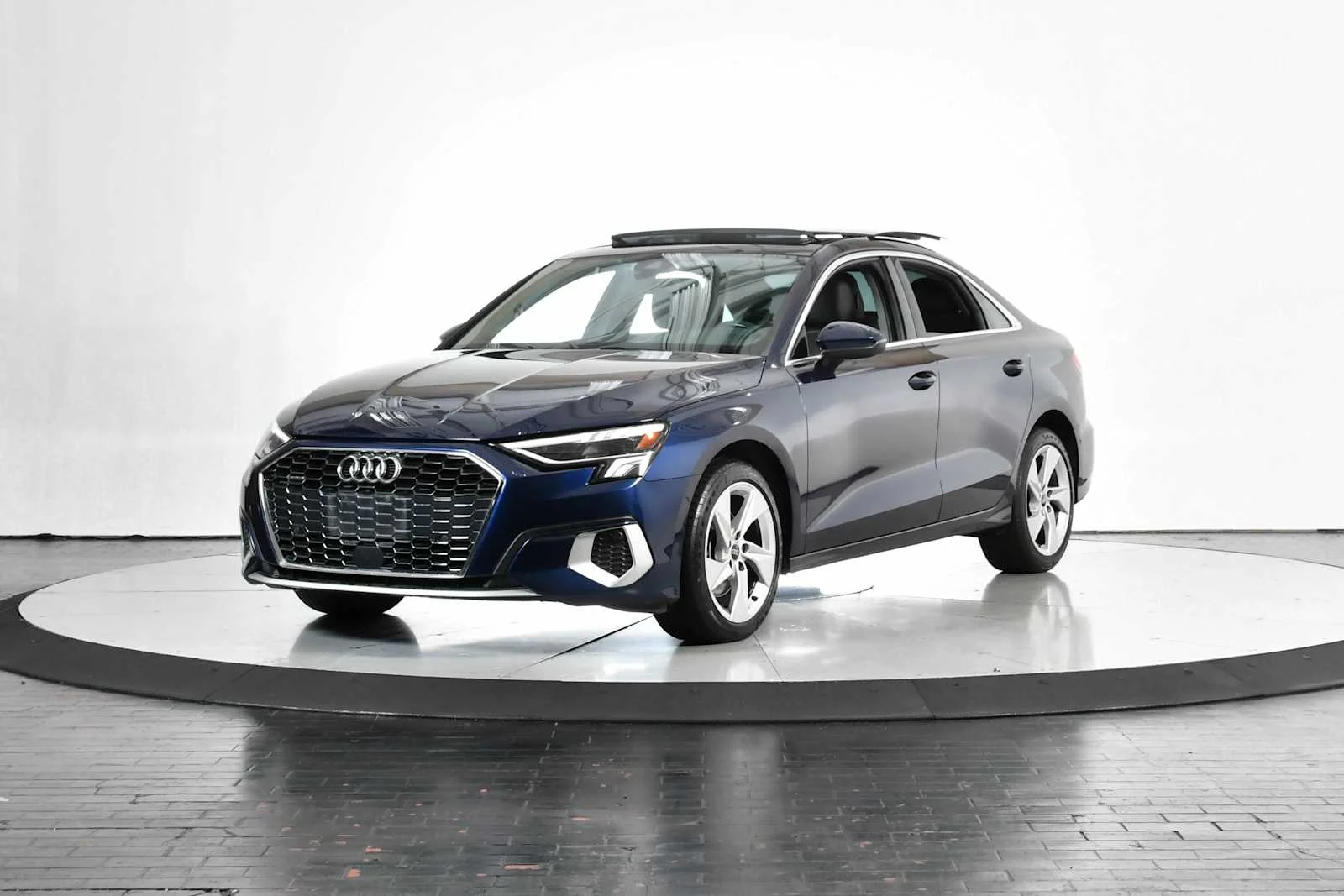 2023 Audi A3 40 TFSI Premium quattro S tronic's photo