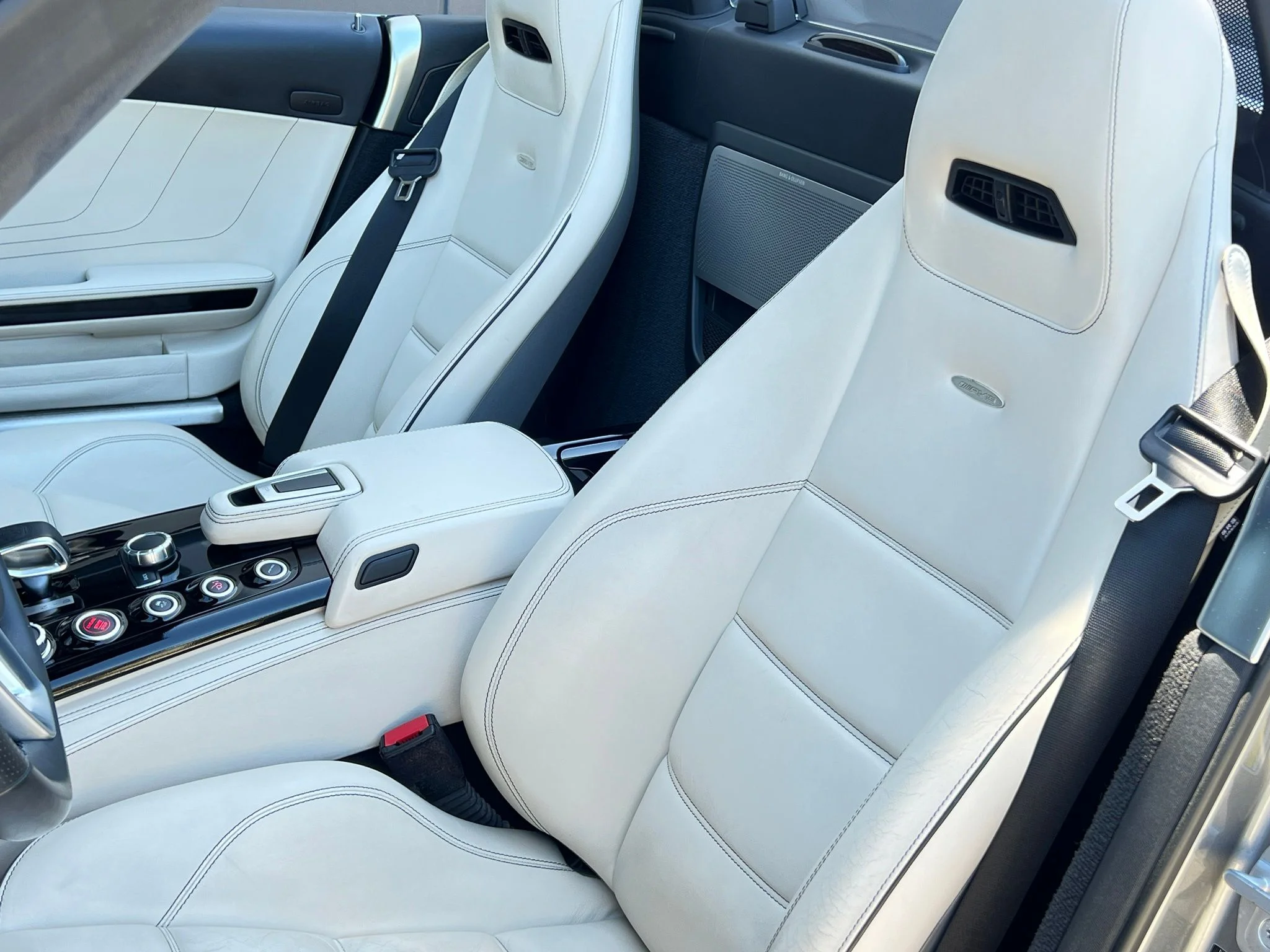 Used 2012 Silver Mercedes-Benz Base image 18