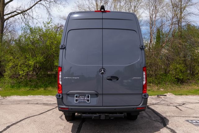 New 2026 Graphite Gray Mercedes-Benz Cargo 170 WB image 38