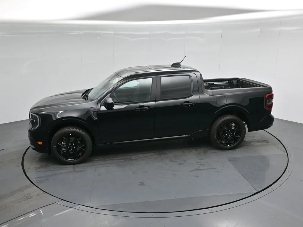 New 2026 Shadow Black Ford Lobo High image 42
