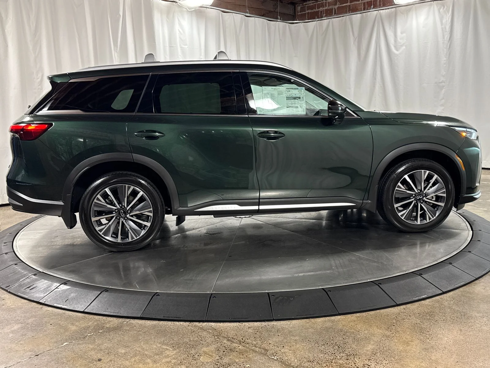 2026 INFINITI QX60 LUXE - Photo 6