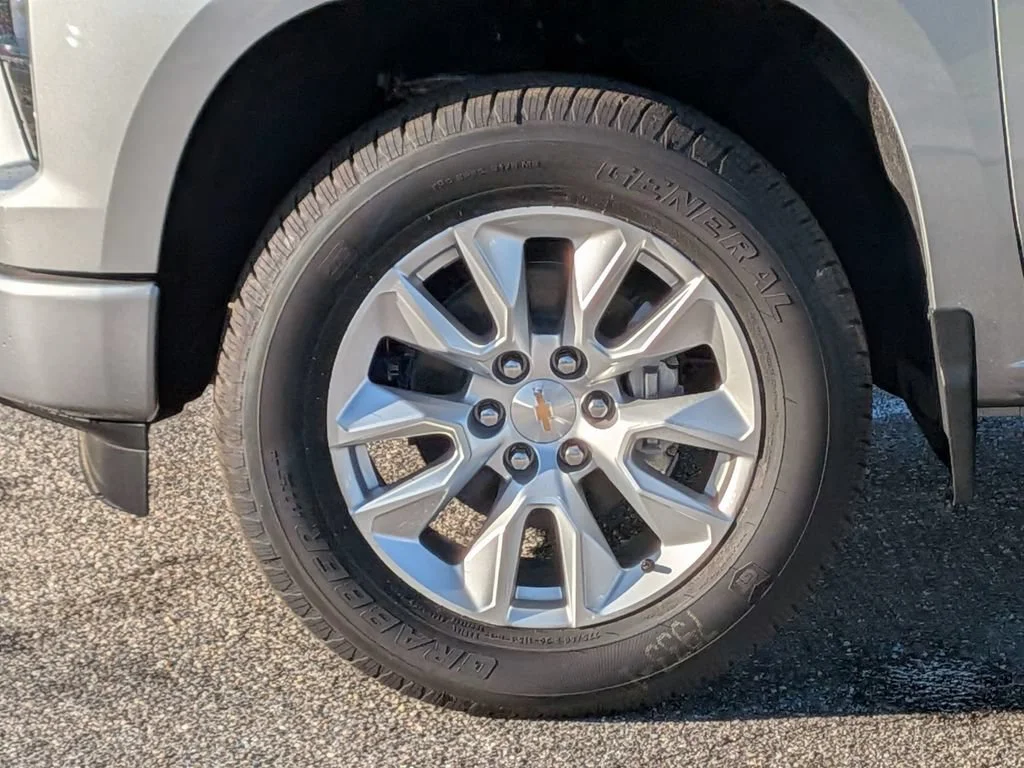 New 2026 Sterling Gray Metallic Chevrolet Custom image 32