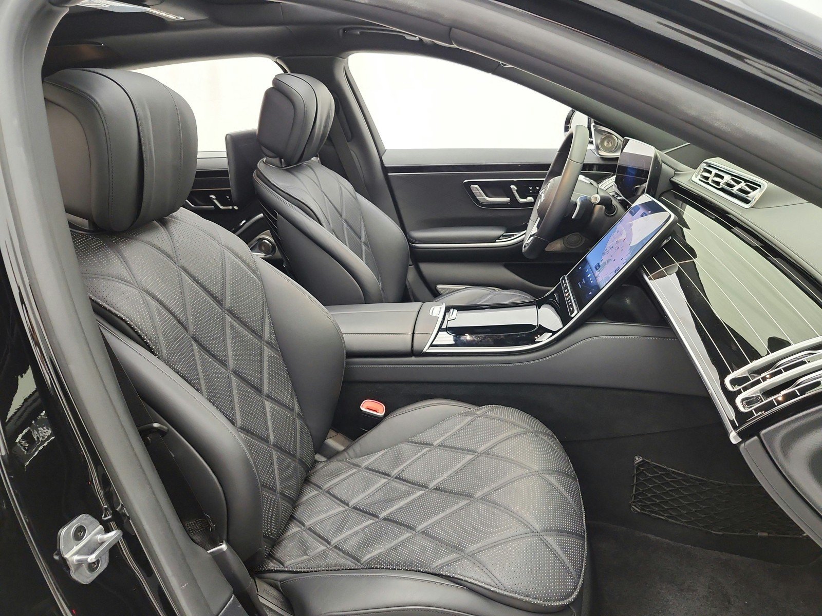 Certified Used 2021 Black Mercedes-Benz Maybach S 580 4MATIC® Sedan image 19