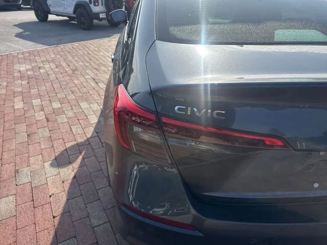 Used 2023 Gray Honda Touring image 10