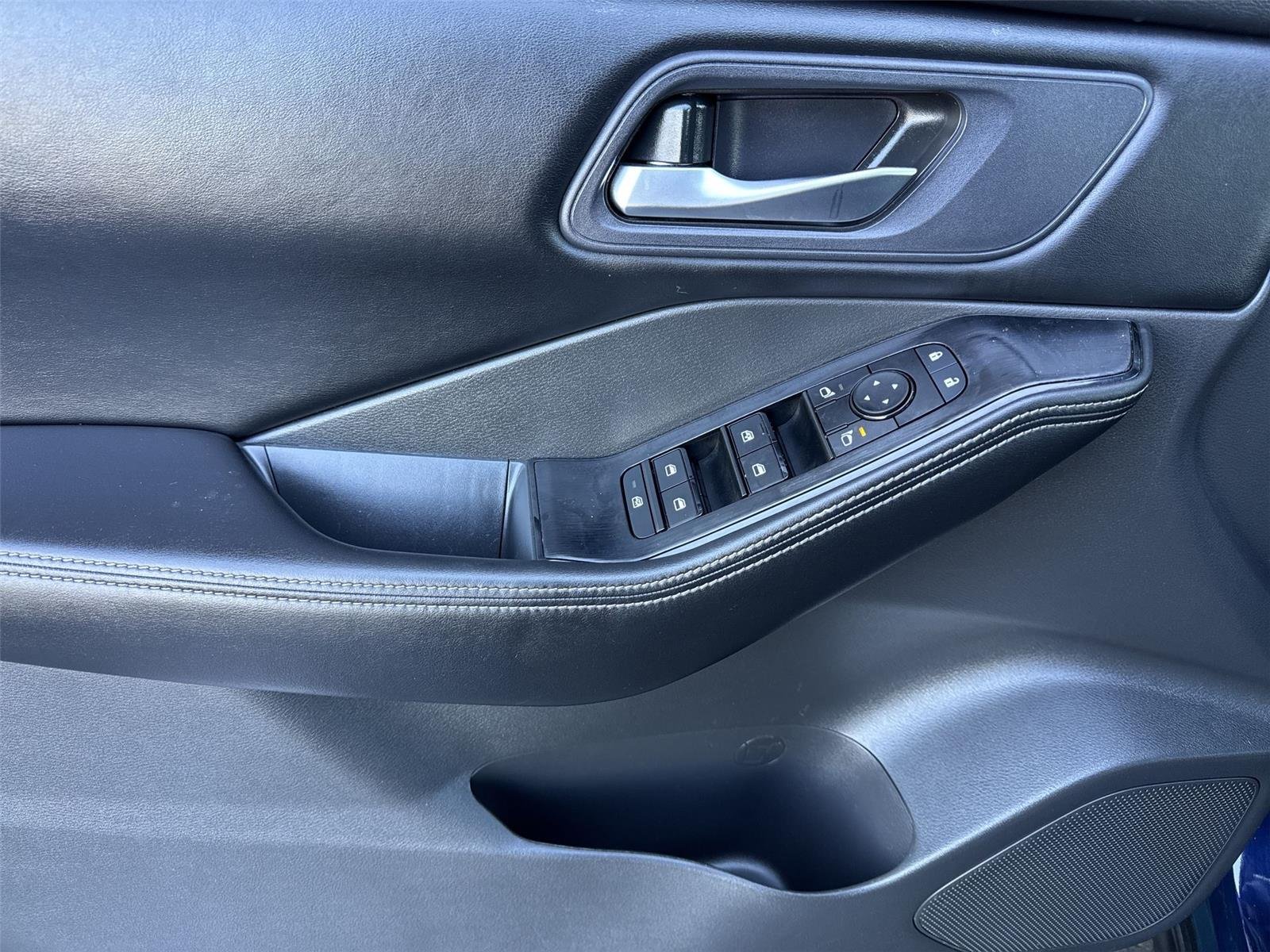2024 Nissan Rogue SV - Photo 26