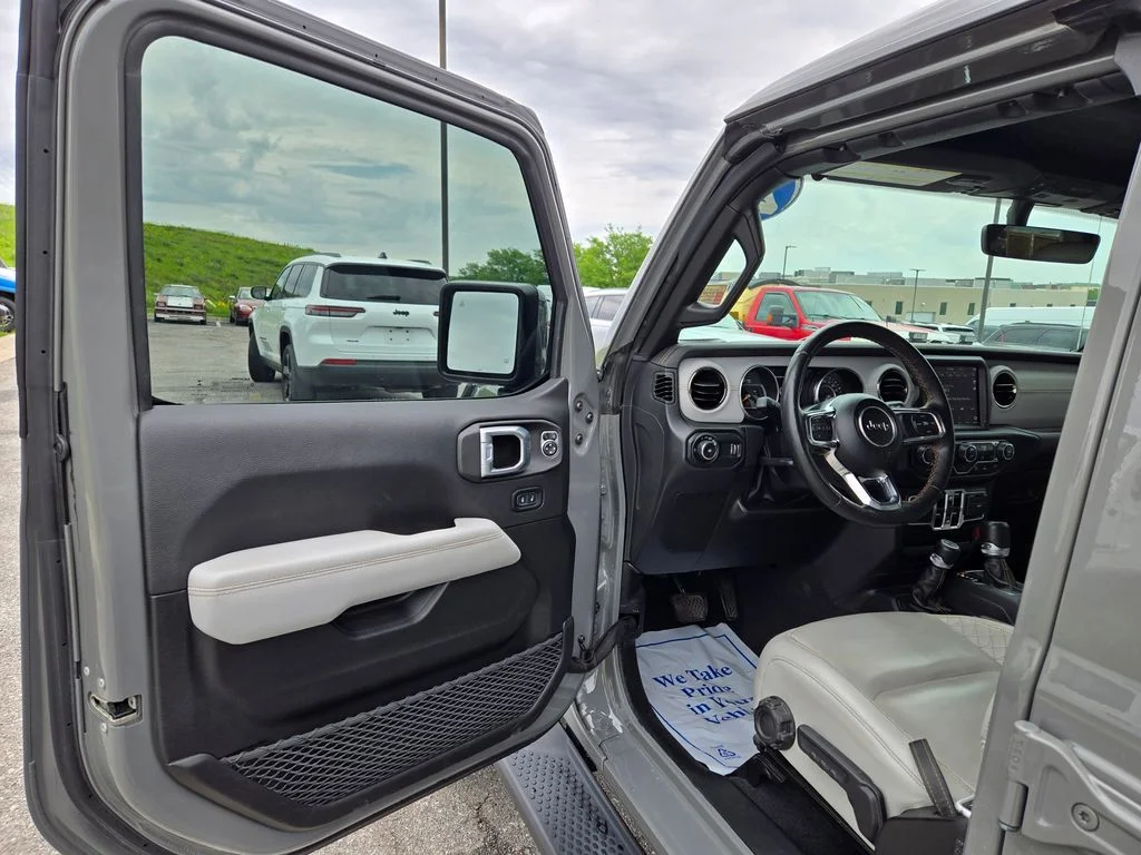 Certified Used 2023 Gray Jeep Altitude image 13