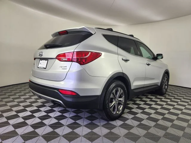 Used 2014 Silver Hyundai Base image 5