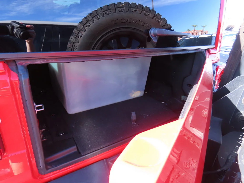 Used 2018 Red Jeep Unlimited Rubicon image 12
