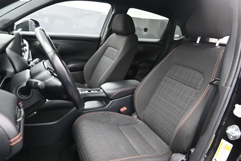 Used 2025  Honda Sport image 14
